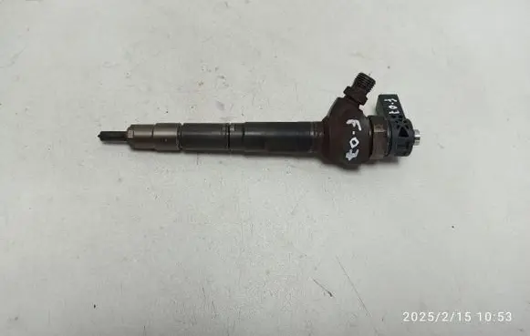 Audi Q3 8U Fuel injector 03L130277J