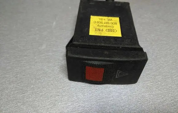 Audi A4 S4 B5 8D Hazard light switch 8D0941509C