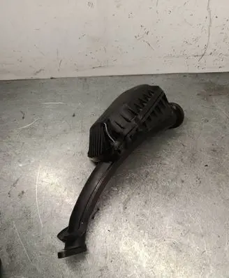 Volvo V70 Intake resonator 30774691
