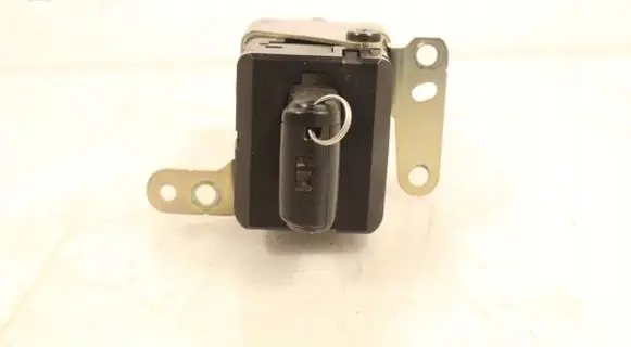 Toyota Corolla Verso E121 Ignition lock 626399000