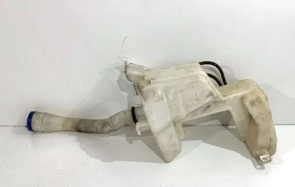 Peugeot 308 SW Windshield washer fluid reservoir/tank 9681207880