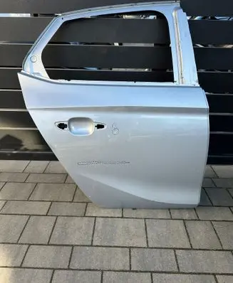 Opel Corsa F Rear door