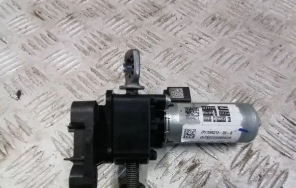 Tesla Model 3 Seat adjustment motor 109921200B 3777786 CSG23353022378