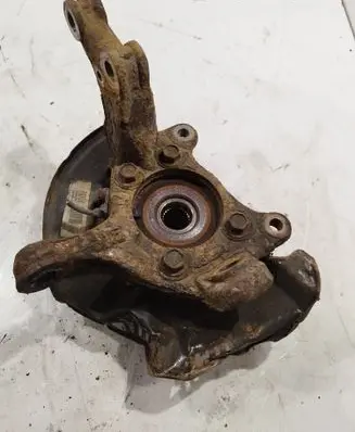 Toyota Auris 150 Front wheel hub spindle knuckle