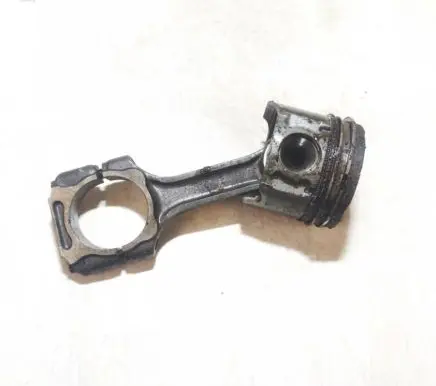 SsangYong Rexton Piston with connecting rod 66430