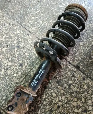 Opel Zafira B Front shock absorber/damper