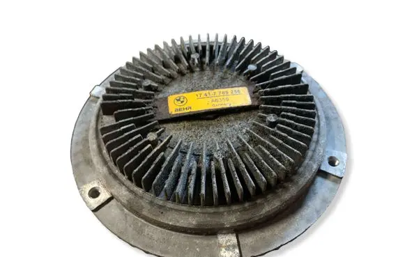 BMW X5 E53 Viscous fan clutch 7789256 A6359