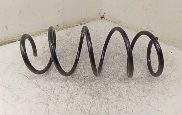 Mercedes-Benz E W212 Front coil spring