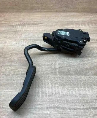Volkswagen Sharan Accelerator throttle pedal 7M1721603 6PV007770