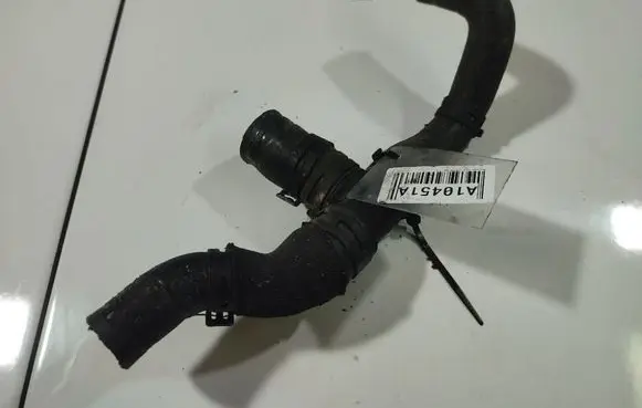 Mercedes-Benz C W203 Engine coolant pipe/hose