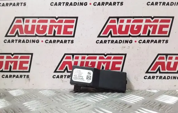 Opel Zafira C Antenna control unit 7812A284019 M3N284019 43392MHZ