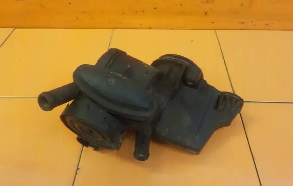 Volkswagen Polo V 6R Air intake duct part 036103464AK