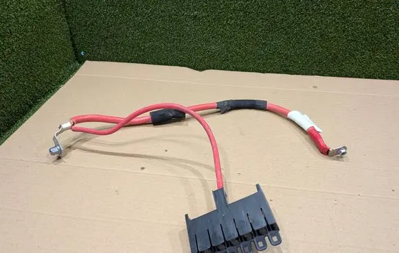 Renault Trafic III (X82) Positive cable (battery) 240806377R