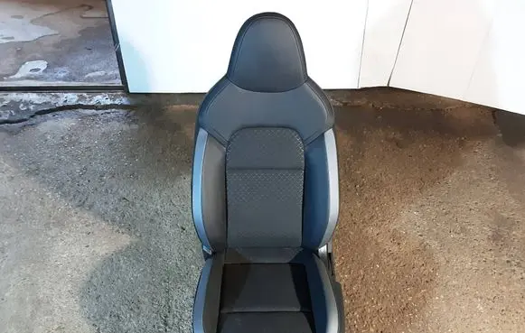 Nissan Juke II F16 Front passenger seat