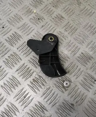 BMW 3 E46 Engine bonnet (hood) release handle 8223163