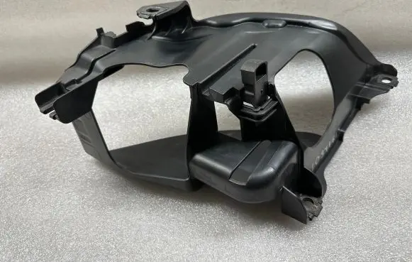 Audi Q7 4L Headlight/headlamp mounting bracket 4L0941613