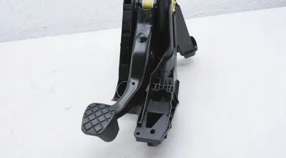 Volkswagen Golf VII Brake pedal 5Q1721058AM