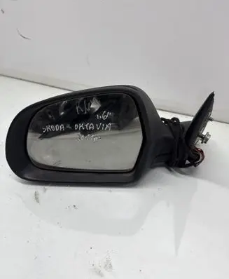 Skoda Octavia Mk2 (1Z) Front door electric wing mirror A046757 E1020989