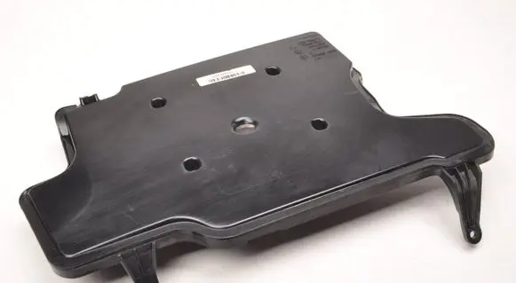 BMW 1 F40 Intake resonator 8580236