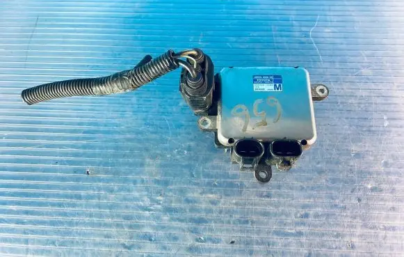 Lexus RX 300 Coolant fan relay 8925730070 4993003300