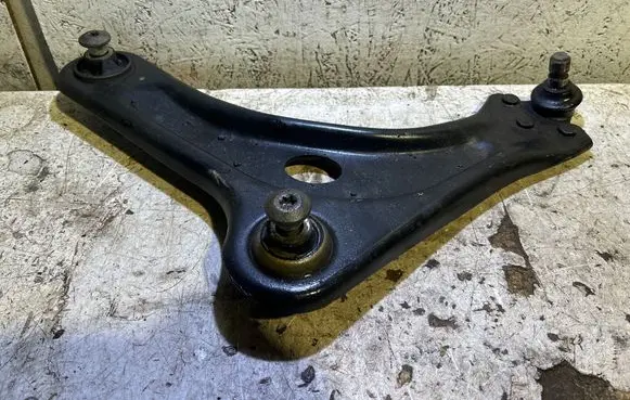 Front lower control arm/wishbone
