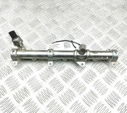 Volkswagen Touareg III Fuel main line pipe 06M133316L 06L906054E
