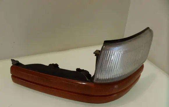 Chrysler Voyager Front indicator light 4399713