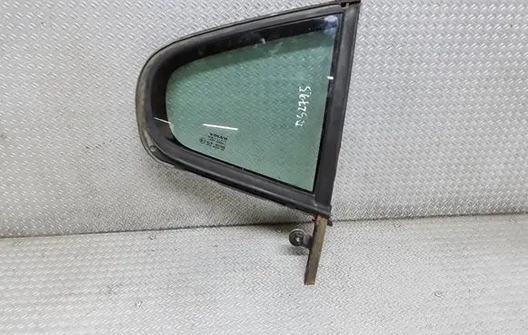 Rear vent window glass