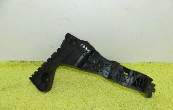 Audi RS Q3 Sportback Bumper support mounting bracket corner 83F807454
