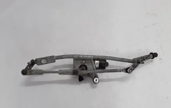 Volvo V70 Front wiper linkage 8624242
