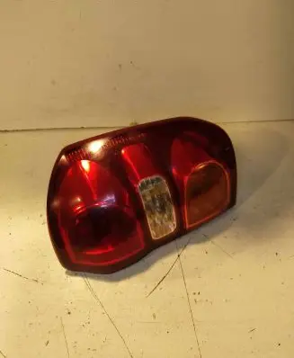 Toyota RAV 4 (XA20) Rear/tail lights