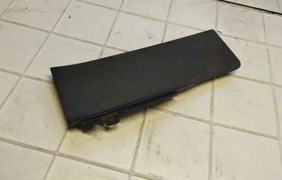 Volkswagen Tiguan Foot rest pad/dead pedal 1K1864777B