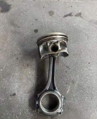 Mercedes-Benz GLC X253 C253 Piston with connecting rod 2741517