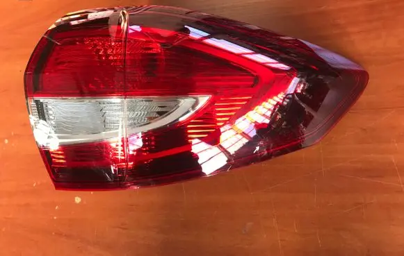 Ford C-MAX II Rear/tail lights F1CB13404BE