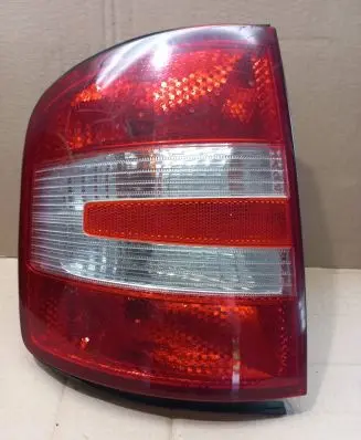 Skoda Fabia Mk1 (6Y) Rear/tail lights 1K0945113 6Y9945095 619940