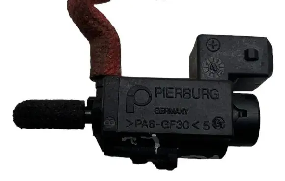 BMW X5 F15 Turbo solenoid valve 70231800 7810831