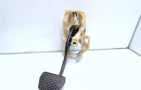 BMW 5 E60 E61 Brake pedal 6769224 1160421 35211160421