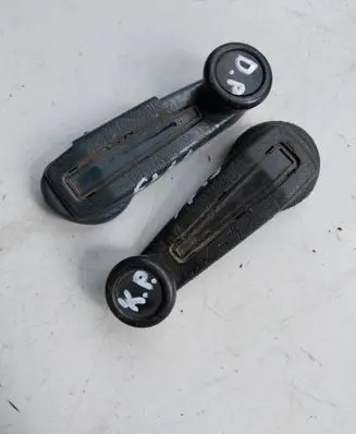 Volkswagen Transporter - Caravelle T4 Front door window winding handle 35783758101C 357837581