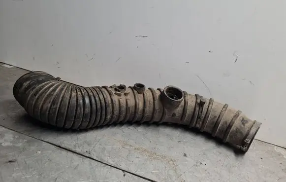 Mercedes-Benz Sprinter W901 W902 W903 W904 Intercooler hose/pipe A9015281982