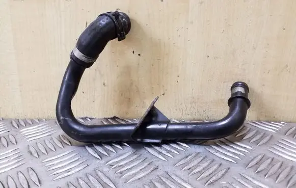 Audi A8 S8 D3 4E Breather/breather pipe/hose 057103493A 059103227E