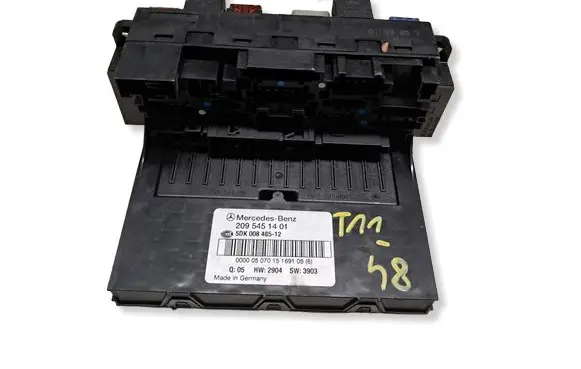 Mercedes-Benz CLK A209 C209 Fuse box set 2095451401 5DK00848512