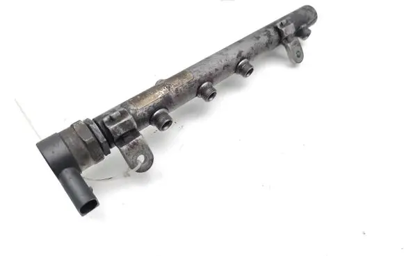 Mercedes-Benz E AMG W212 Fuel main line pipe A6420703395