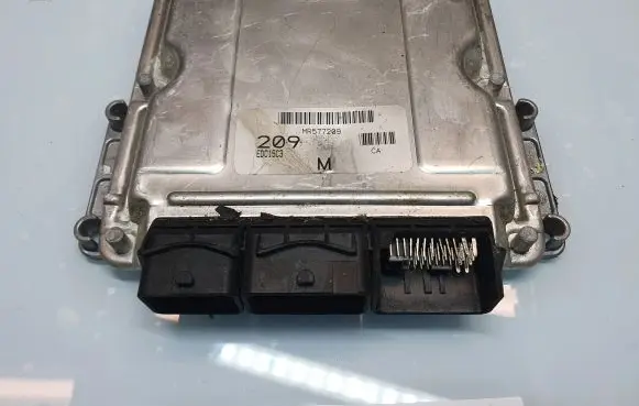 Mitsubishi Space Star Engine control unit/module 0281011104 HOM8200243805 8200243806