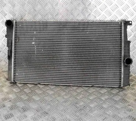 Coolant radiator