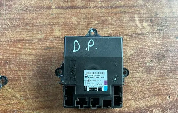 Mercedes-Benz A W169 Door control unit/module A1698204426