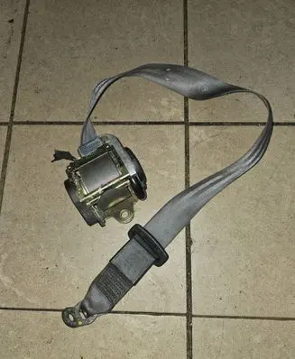 Audi TT Mk1 Front seatbelt 560546701 17982S 12R000