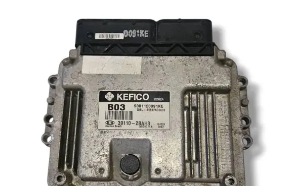 KIA Sportage Engine control unit/module 391102BAH3 9001120091KE