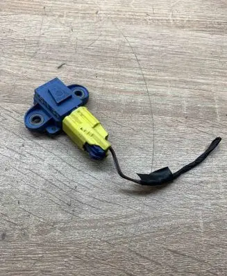 Volkswagen Golf V Airbag deployment crash/impact sensor 1K0955557A