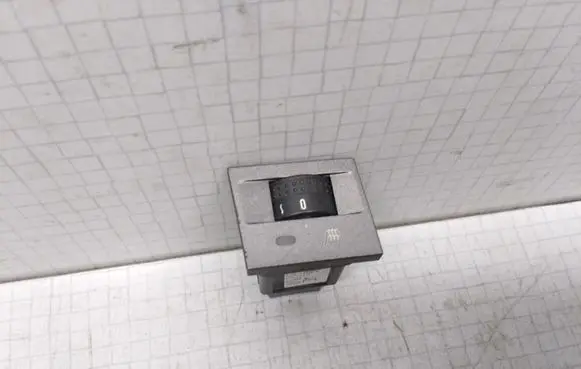 Opel Vectra C Seat heating switch 13138251WE 32429810