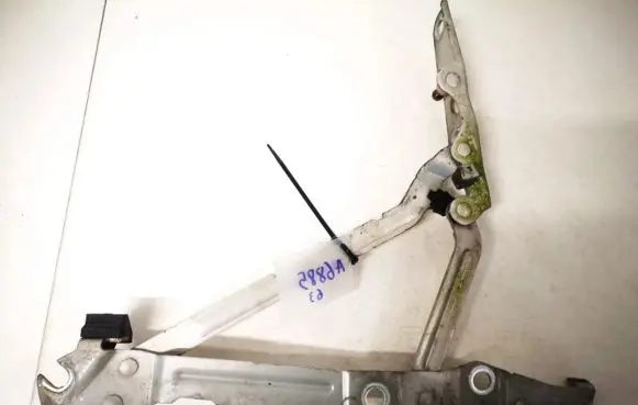 Volvo S80 Tailgate/trunk/boot hinge 9159704